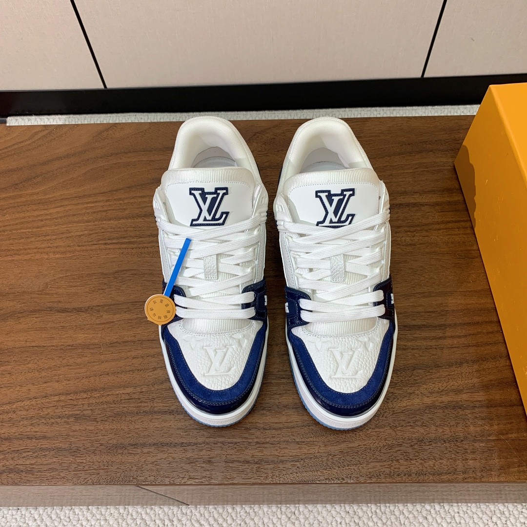 顶级品质🔸L*****V🔸TRAINER最好看的运动鞋。原版1:1精准复刻、细节很无敌、诚意满满、进口定