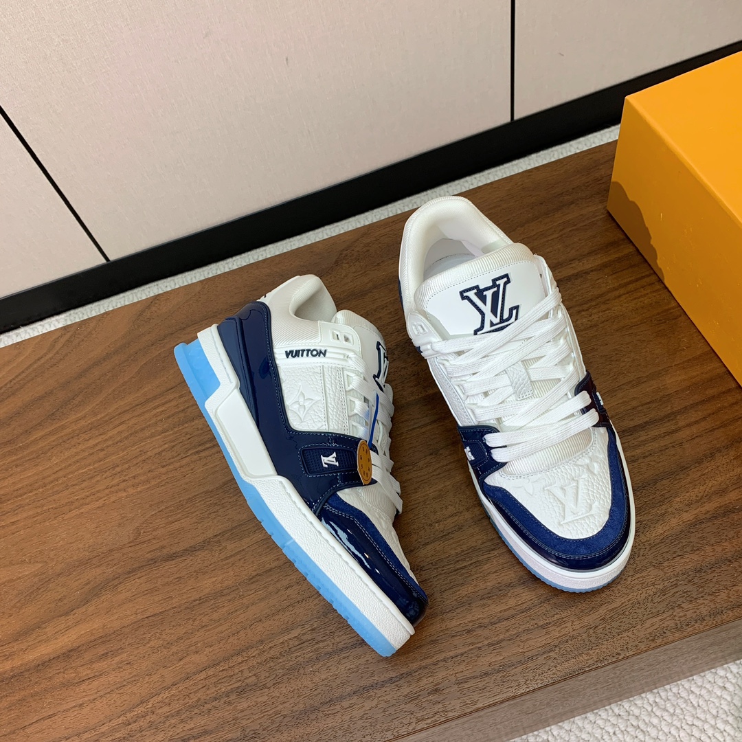顶级品质🔸L*****V🔸TRAINER最好看的运动鞋。原版1:1精准复刻、细节很无敌、诚意满满、进口定