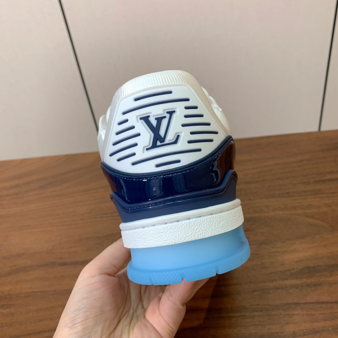 顶级品质🔸L*****V🔸TRAINER最好看的运动鞋。原版1:1精准复刻、细节很无敌、诚意满满、进口定