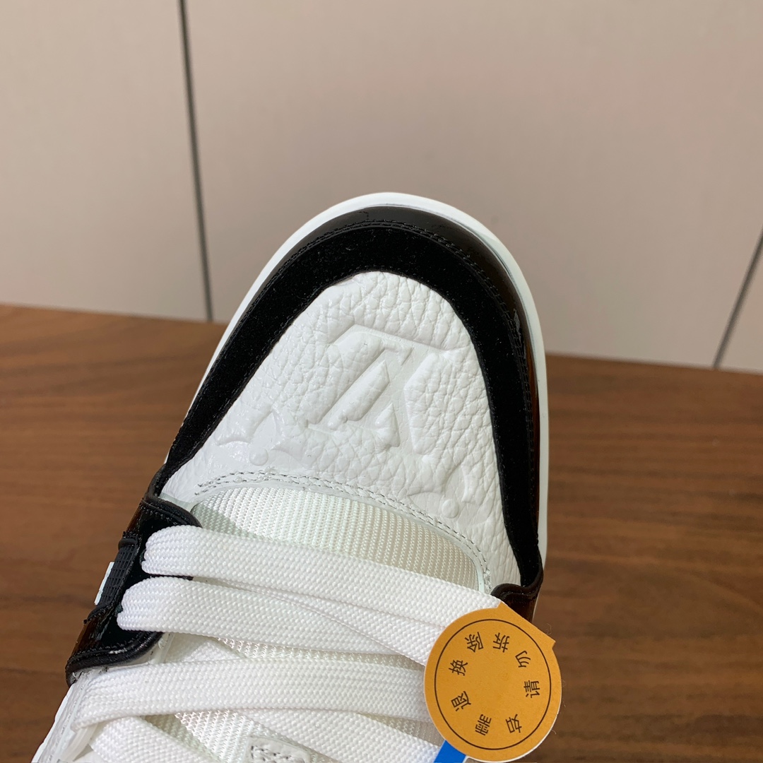 顶级品质🔸L*****V🔸TRAINER最好看的运动鞋。原版1:1精准复刻、细节很无敌、诚意满满、进口定