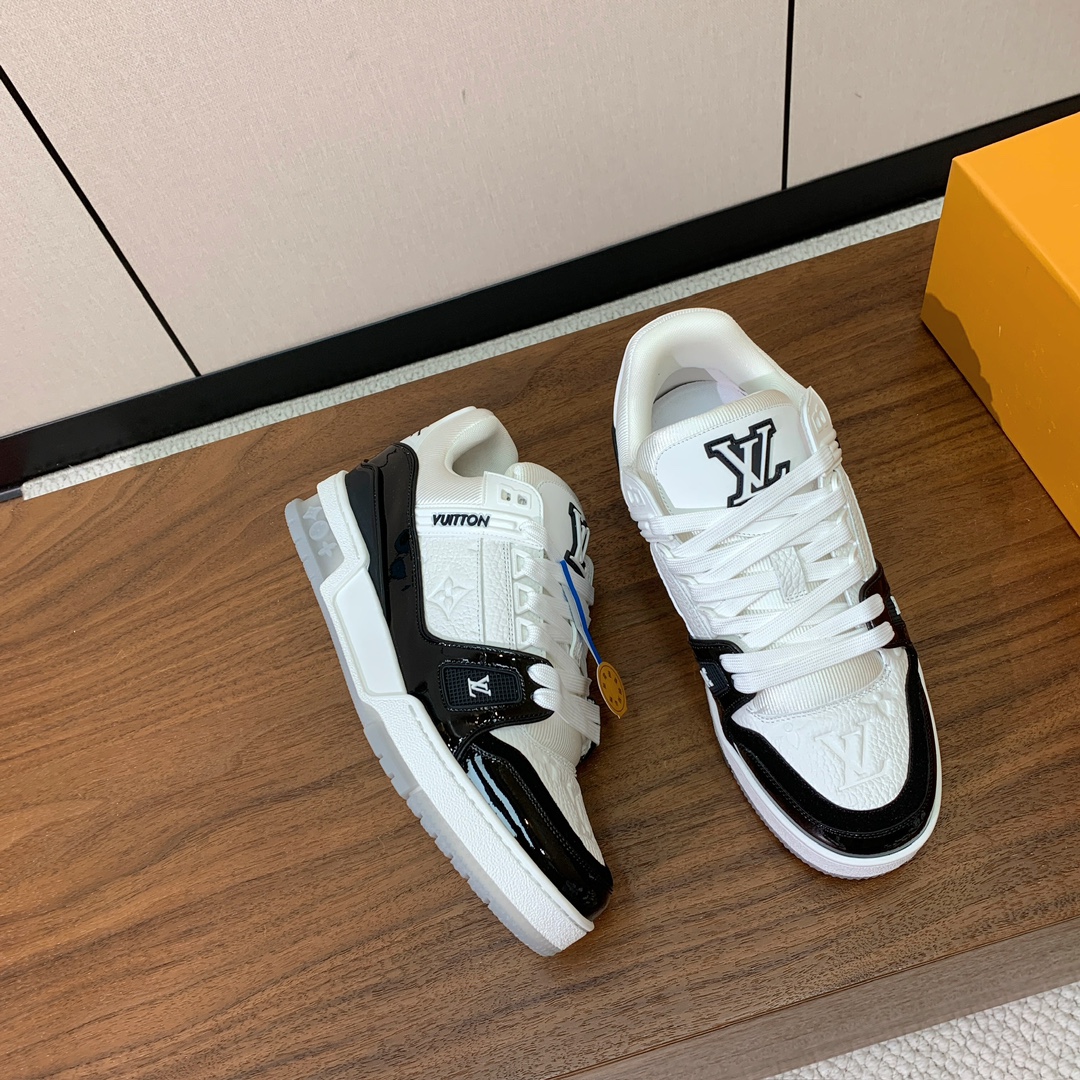 顶级品质🔸L*****V🔸TRAINER最好看的运动鞋。原版1:1精准复刻、细节很无敌、诚意满满、进口定