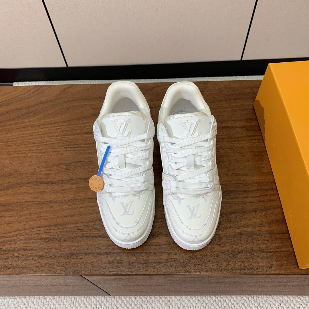 顶级品质🔸L*****V🔸TRAINER最好看的运动鞋。原版1:1精准复刻、细节很无敌、诚意满满、进口定