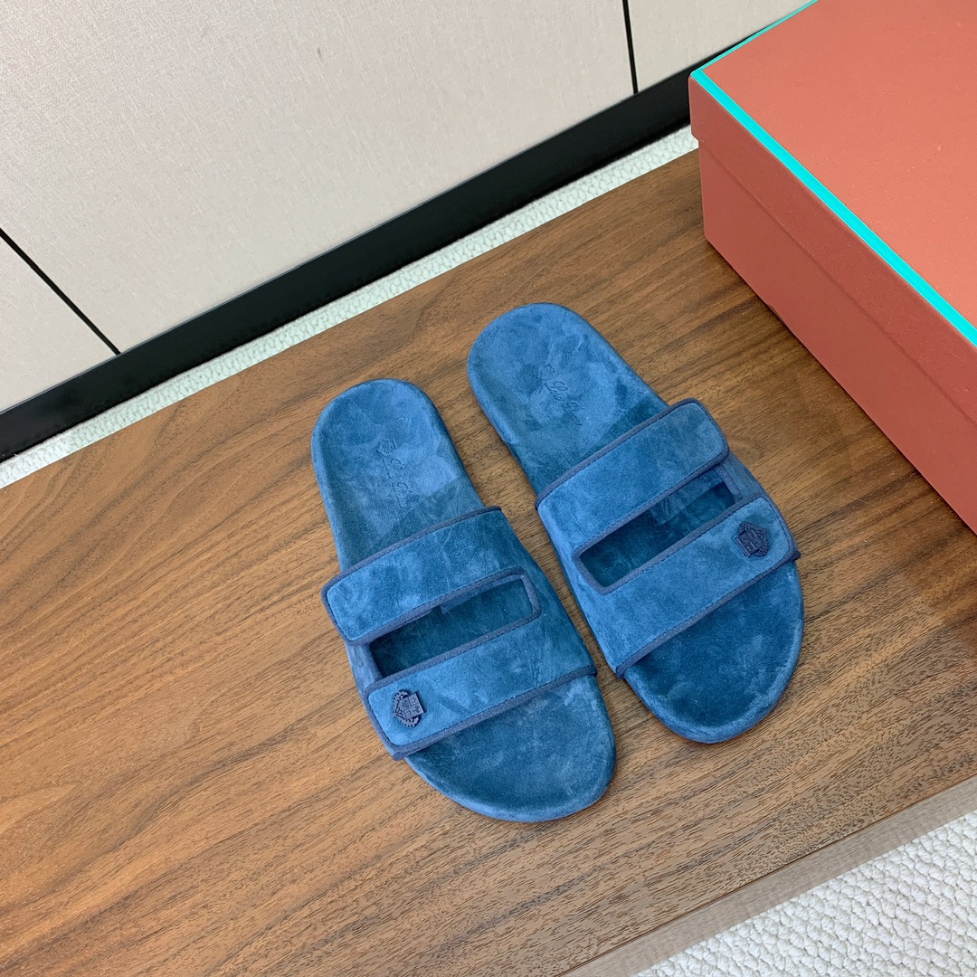 【Loro Piana】男款拖鞋。意大利顶级羊绒复古优雅低调奢华。时尚性与皮料实用性同样兼具依然全网最高