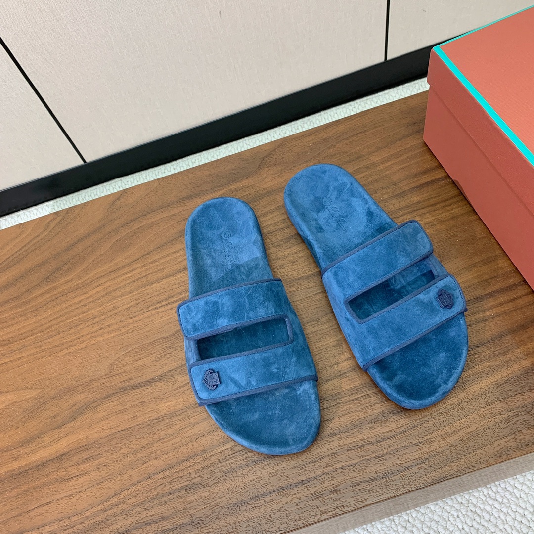 【Loro Piana】男款拖鞋。意大利顶级羊绒复古优雅低调奢华。时尚性与皮料实用性同样兼具依然全网最高