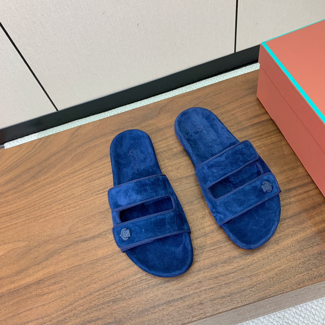 【Loro Piana】男款拖鞋。意大利顶级羊绒复古优雅低调奢华。时尚性与皮料实用性同样兼具依然全网最高