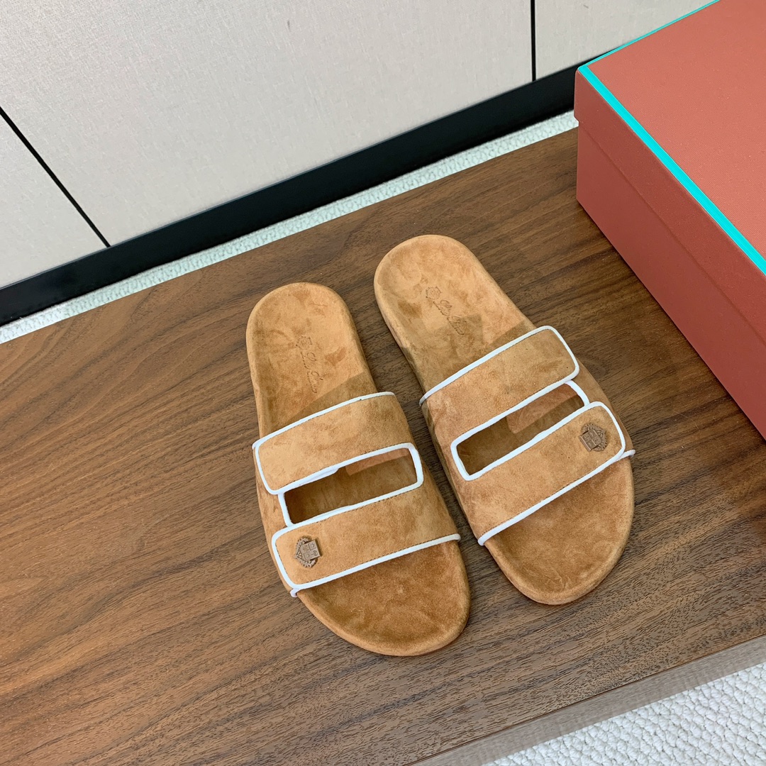 【Loro Piana】男款拖鞋。意大利顶级羊绒复古优雅低调奢华。时尚性与皮料实用性同样兼具依然全网最高
