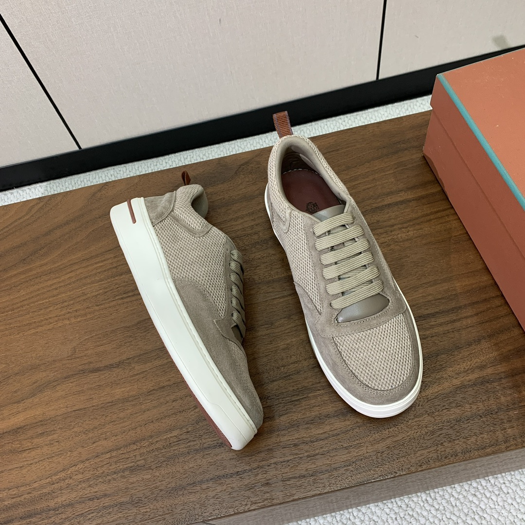 【Loro Piana】男款网面拼接休闲鞋。简约时尚，鞋面采用网面拼接牛反绒。羊皮垫脚。定制橡胶底。码数