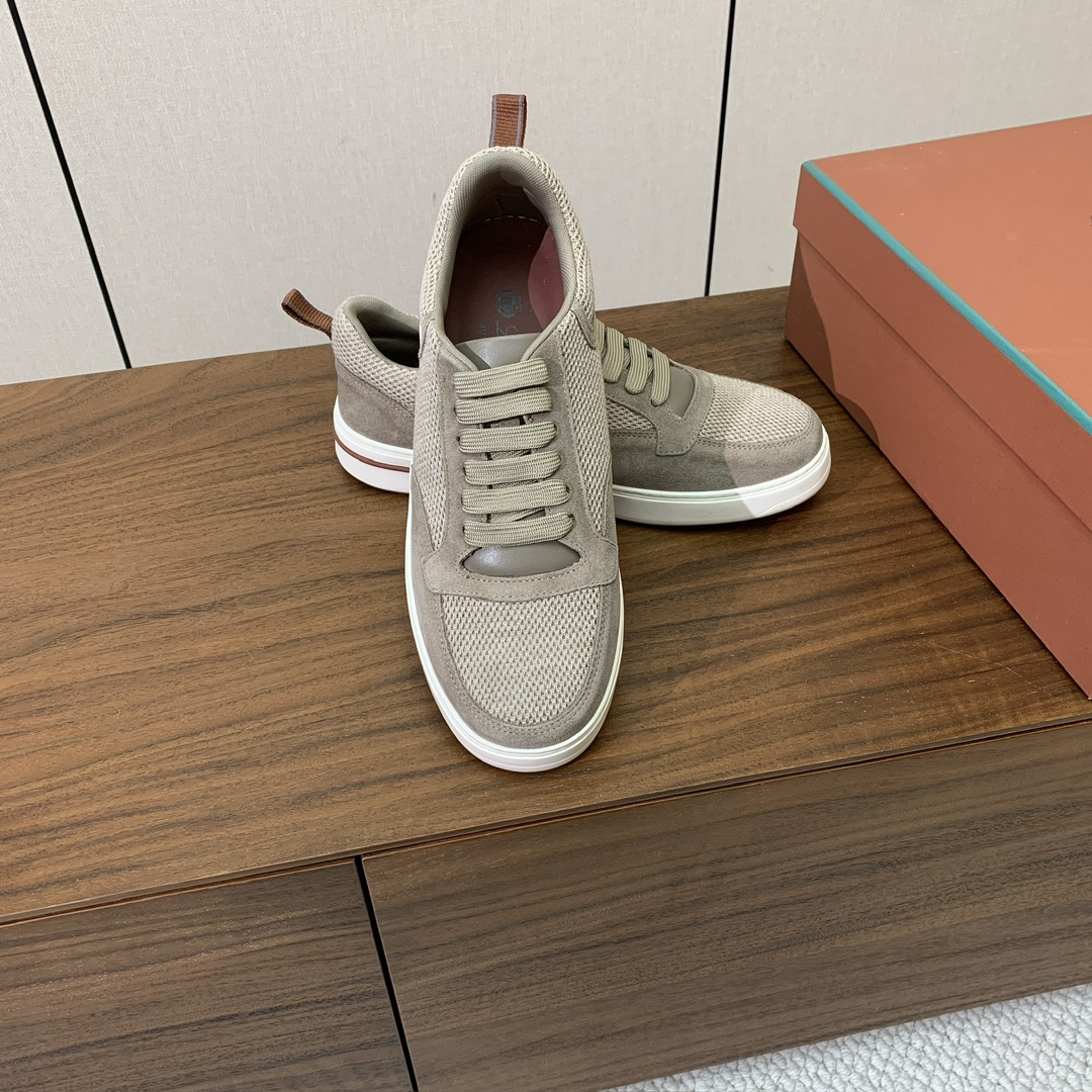 【Loro Piana】男款网面拼接休闲鞋。简约时尚，鞋面采用网面拼接牛反绒。羊皮垫脚。定制橡胶底。码数