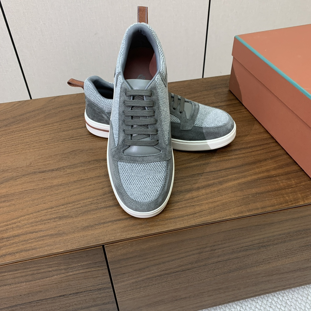 【Loro Piana】男款网面拼接休闲鞋。简约时尚，鞋面采用网面拼接牛反绒。羊皮垫脚。定制橡胶底。码数