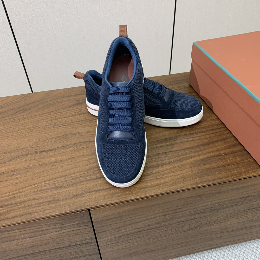 【Loro Piana】男款网面拼接休闲鞋。简约时尚，鞋面采用网面拼接牛反绒。羊皮垫脚。定制橡胶底。码数
