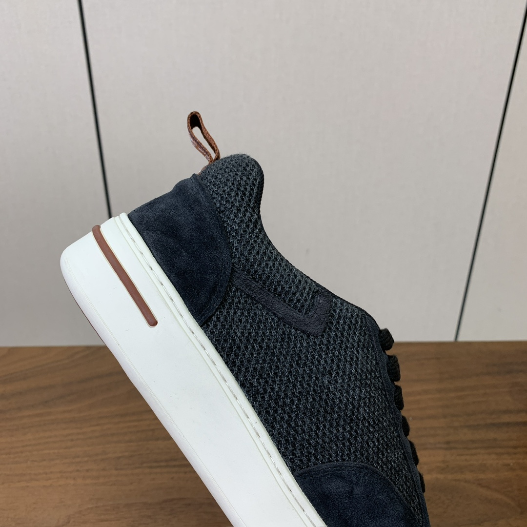 【Loro Piana】男款网面拼接休闲鞋。简约时尚，鞋面采用网面拼接牛反绒。羊皮垫脚。定制橡胶底。码数