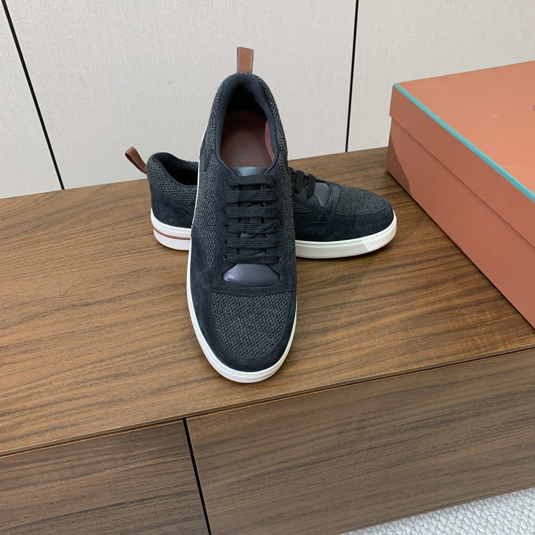 【Loro Piana】男款网面拼接休闲鞋。简约时尚，鞋面采用网面拼接牛反绒。羊皮垫脚。定制橡胶底。码数