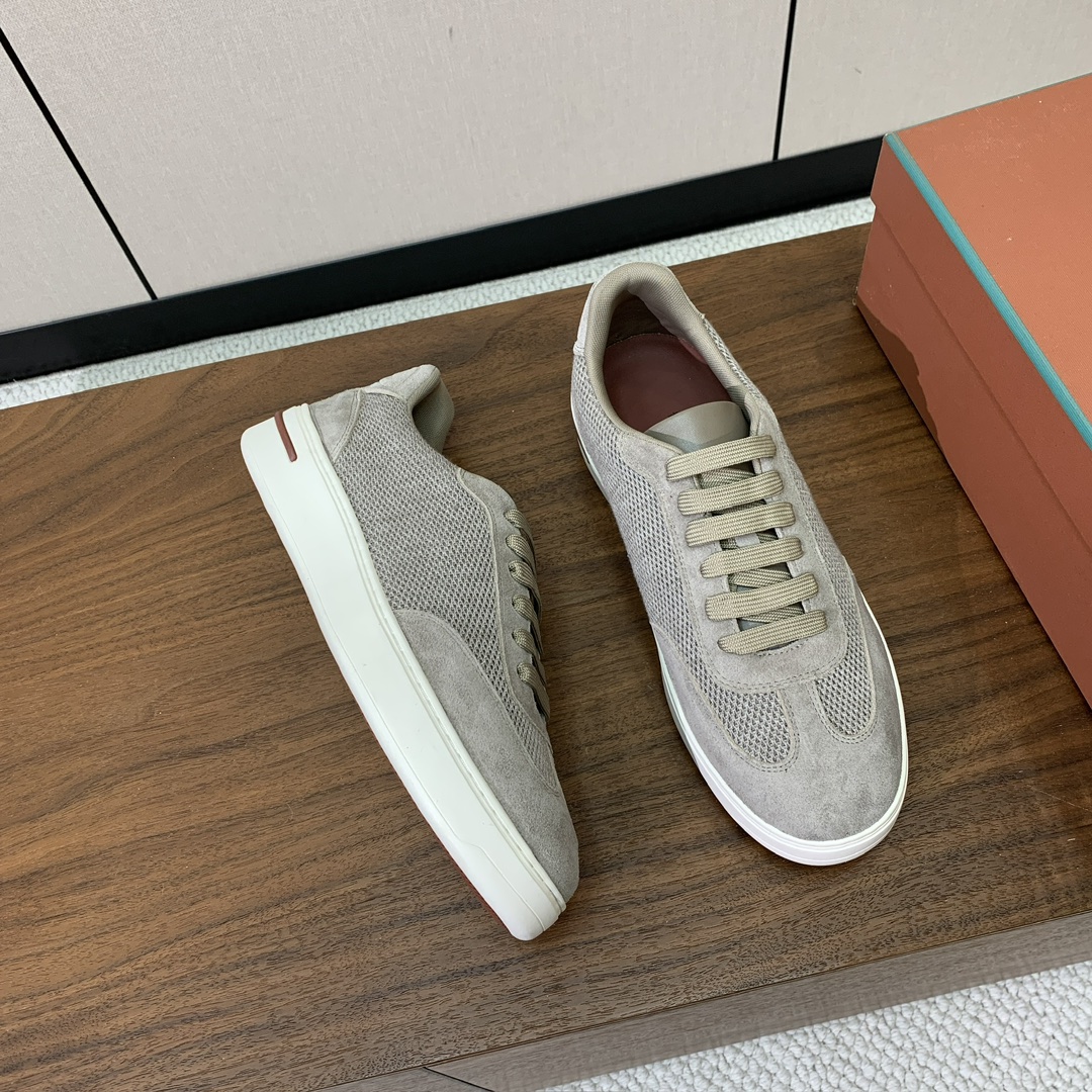 【Loro Piana】男款网面拼接休闲鞋。简约时尚，鞋面采用网面拼接牛反绒。羊皮垫脚。定制橡胶底。码数
