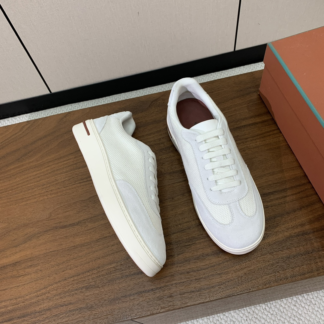 【Loro Piana】男款网面拼接休闲鞋。简约时尚，鞋面采用网面拼接牛反绒。羊皮垫脚。定制橡胶底。码数