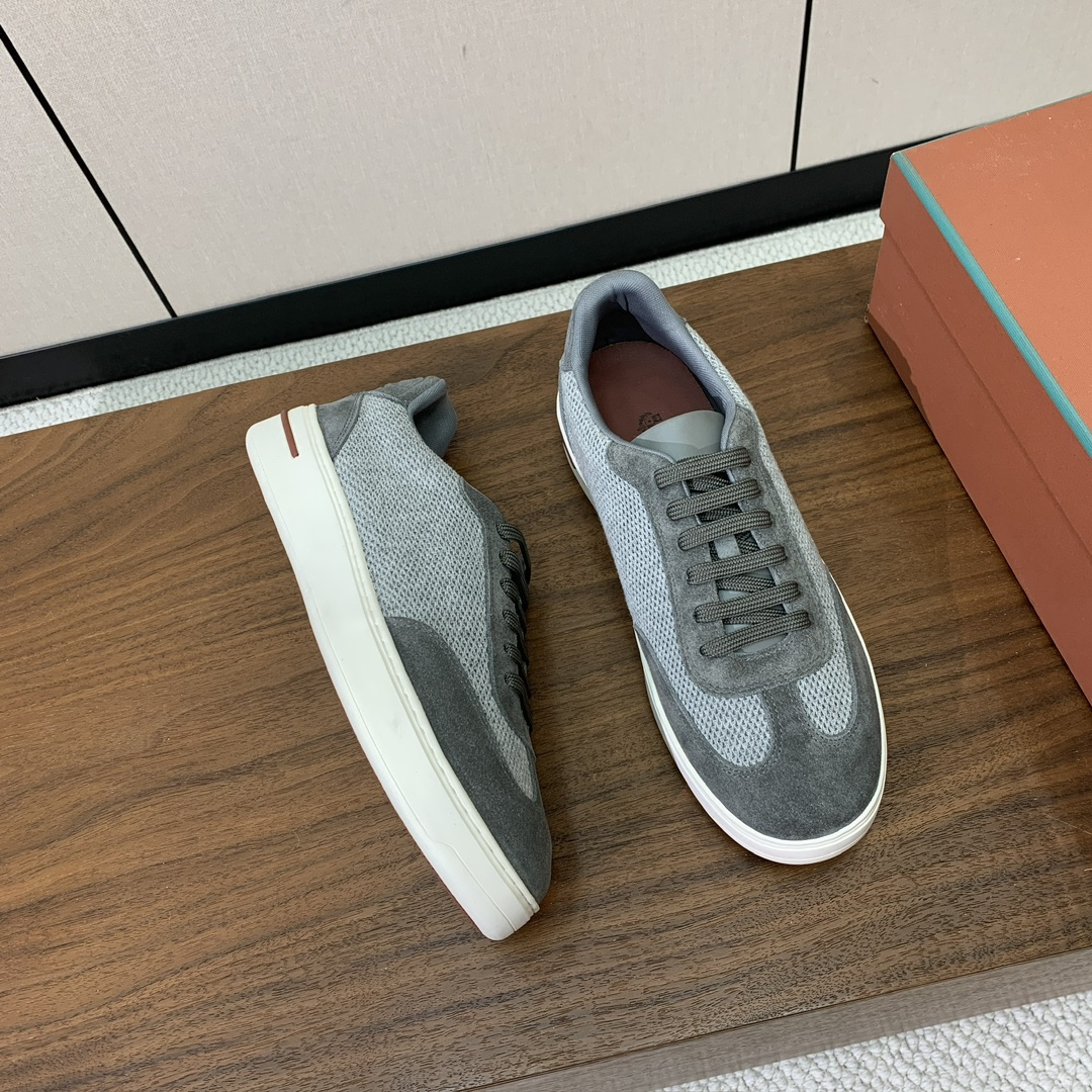【Loro Piana】男款网面拼接休闲鞋。简约时尚，鞋面采用网面拼接牛反绒。羊皮垫脚。定制橡胶底。码数