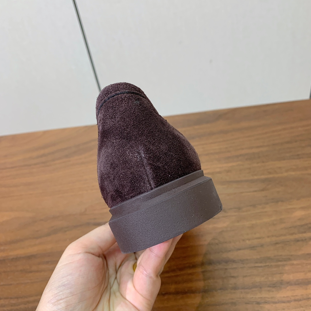 【BRUNELL* CUCINELL*】乐福鞋。经典灵感定义了这款鞋的现代优雅风格。鞋面牛反绒，羊皮内里