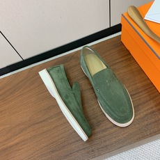 【Herm*s】高版本情侣款乐福鞋。饰有标志性“H Diamant”细节。打造时尚休闲的风格。此款拥有舒适的鞋面,具有很 【Herm*s】高版本情侣款乐福鞋。饰有标志性“H Diamant”细节。打造时尚休闲的风格。此款拥有舒适的鞋面,具有很