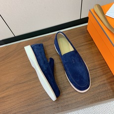 【Herm*s】高版本情侣款乐福鞋。饰有标志性“H Diamant”细节。打造时尚休闲的风格。此款拥有舒适的鞋面,具有很 【Herm*s】高版本情侣款乐福鞋。饰有标志性“H Diamant”细节。打造时尚休闲的风格。此款拥有舒适的鞋面,具有很