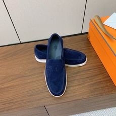 【Herm*s】高版本情侣款乐福鞋。饰有标志性“H Diamant”细节。打造时尚休闲的风格。此款拥有舒适的鞋面,具有很 【Herm*s】高版本情侣款乐福鞋。饰有标志性“H Diamant”细节。打造时尚休闲的风格。此款拥有舒适的鞋面,具有很