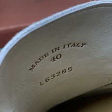 【Loro Piana】顶级版本男款乐福鞋,原版一比一。品牌低调奢华柔软一贯纯色简约的设计风格。皮质柔软舒适度极高 材质 【Loro Piana】顶级版本男款乐福鞋,原版一比一。品牌低调奢华柔软一贯纯色简约的设计风格。皮质柔软舒适度极高 材质