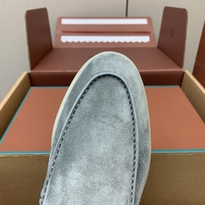 【Loro Piana】顶级版本男款乐福鞋,原版一比一。品牌低调奢华柔软一贯纯色简约的设计风格。皮质柔软舒适度极高 材质 【Loro Piana】顶级版本男款乐福鞋,原版一比一。品牌低调奢华柔软一贯纯色简约的设计风格。皮质柔软舒适度极高 材质