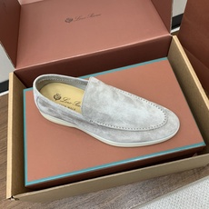 【Loro Piana】顶级版本男款乐福鞋,原版一比一。品牌低调奢华柔软一贯纯色简约的设计风格。皮质柔软舒适度极高 材质 【Loro Piana】顶级版本男款乐福鞋,原版一比一。品牌低调奢华柔软一贯纯色简约的设计风格。皮质柔软舒适度极高 材质
