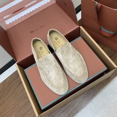 【Loro Piana】顶级版本男款乐福鞋,原版一比一。品牌低调奢华柔软一贯纯色简约的设计风格。皮质柔软舒适度极高 材质 【Loro Piana】顶级版本男款乐福鞋,原版一比一。品牌低调奢华柔软一贯纯色简约的设计风格。皮质柔软舒适度极高 材质