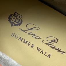【Loro Piana】顶级版本男款乐福鞋,原版一比一。品牌低调奢华柔软一贯纯色简约的设计风格。皮质柔软舒适度极高 材质 【Loro Piana】顶级版本男款乐福鞋,原版一比一。品牌低调奢华柔软一贯纯色简约的设计风格。皮质柔软舒适度极高 材质