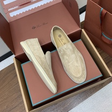 【Loro Piana】顶级版本男款乐福鞋,原版一比一。品牌低调奢华柔软一贯纯色简约的设计风格。皮质柔软舒适度极高 材质 【Loro Piana】顶级版本男款乐福鞋,原版一比一。品牌低调奢华柔软一贯纯色简约的设计风格。皮质柔软舒适度极高 材质