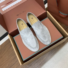 【Loro Piana】顶级版本男款乐福鞋,原版一比一。品牌低调奢华柔软一贯纯色简约的设计风格。皮质柔软舒适度极高 材质 【Loro Piana】顶级版本男款乐福鞋,原版一比一。品牌低调奢华柔软一贯纯色简约的设计风格。皮质柔软舒适度极高 材质