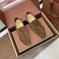 【Loro Piana】顶级版本男款乐福鞋,原版一比一。品牌低调奢华柔软一贯纯色简约的设计风格。皮质柔软舒适度极高 材质 【Loro Piana】顶级版本男款乐福鞋,原版一比一。品牌低调奢华柔软一贯纯色简约的设计风格。皮质柔软舒适度极高 材质