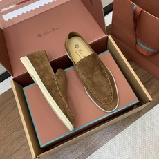 【Loro Piana】顶级版本男款乐福鞋,原版一比一。品牌低调奢华柔软一贯纯色简约的设计风格。皮质柔软舒适度极高 材质 【Loro Piana】顶级版本男款乐福鞋,原版一比一。品牌低调奢华柔软一贯纯色简约的设计风格。皮质柔软舒适度极高 材质