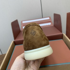 【Loro Piana】顶级版本男款乐福鞋,原版一比一。品牌低调奢华柔软一贯纯色简约的设计风格。皮质柔软舒适度极高 材质 【Loro Piana】顶级版本男款乐福鞋,原版一比一。品牌低调奢华柔软一贯纯色简约的设计风格。皮质柔软舒适度极高 材质