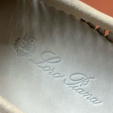 【Loro Piana】顶级版本男款编织乐福鞋,原版一比一。品牌低调奢华柔软一贯纯色简约的设计风格。皮质柔软舒适度极高 【Loro Piana】顶级版本男款编织乐福鞋,原版一比一。品牌低调奢华柔软一贯纯色简约的设计风格。皮质柔软舒适度极高