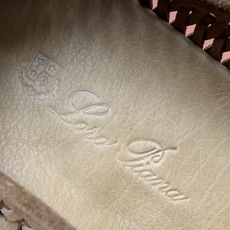 【Loro Piana】顶级版本男款编织乐福鞋,原版一比一。品牌低调奢华柔软一贯纯色简约的设计风格。皮质柔软舒适度极高 【Loro Piana】顶级版本男款编织乐福鞋,原版一比一。品牌低调奢华柔软一贯纯色简约的设计风格。皮质柔软舒适度极高