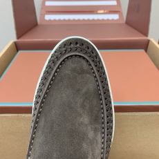 【Loro Piana】顶级版本男款编织乐福鞋,原版一比一。品牌低调奢华柔软一贯纯色简约的设计风格。皮质柔软舒适度极高 【Loro Piana】顶级版本男款编织乐福鞋,原版一比一。品牌低调奢华柔软一贯纯色简约的设计风格。皮质柔软舒适度极高