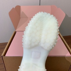 【Miu M*u】高版本德训运动鞋。自带精致甜奢复古氛围感,鞋身线条简约流畅,加宽鞋床包容各类脚型,对宽脚、厚脚都很友好 【Miu M*u】高版本德训运动鞋。自带精致甜奢复古氛围感,鞋身线条简约流畅,加宽鞋床包容各类脚型,对宽脚、厚脚都很友好