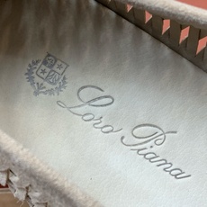 【Loro Piana】顶级版编织乐福鞋,原版一比一。品牌低调奢华柔软一贯纯色简约的设计风格。皮质柔软舒适度极高 材质: 【Loro Piana】顶级版编织乐福鞋,原版一比一。品牌低调奢华柔软一贯纯色简约的设计风格。皮质柔软舒适度极高 材质: