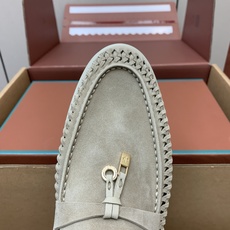 【Loro Piana】顶级版编织乐福鞋,原版一比一。品牌低调奢华柔软一贯纯色简约的设计风格。皮质柔软舒适度极高 材质: 【Loro Piana】顶级版编织乐福鞋,原版一比一。品牌低调奢华柔软一贯纯色简约的设计风格。皮质柔软舒适度极高 材质: