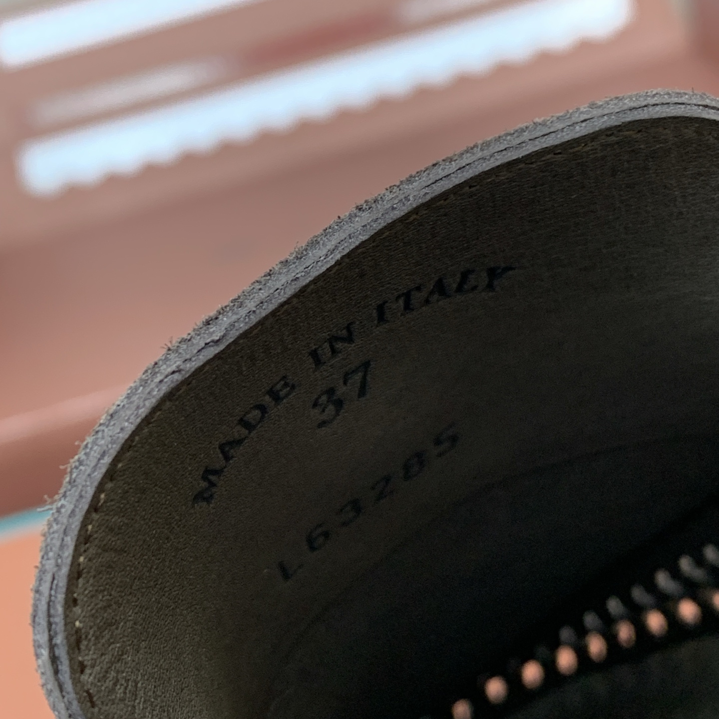 【Loro Piana】顶级版编织乐福鞋，原版一比一。品牌低调奢华柔软一贯纯色简约的设计风格。皮质柔软舒适度极高 材质：
