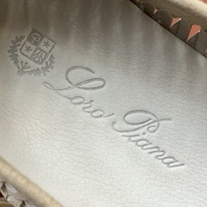 【Loro Piana】顶级版编织乐福鞋,原版一比一。品牌低调奢华柔软一贯纯色简约的设计风格。皮质柔软舒适度极高 材质: 【Loro Piana】顶级版编织乐福鞋,原版一比一。品牌低调奢华柔软一贯纯色简约的设计风格。皮质柔软舒适度极高 材质: