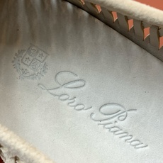 【Loro Piana】顶级版编织乐福鞋,原版一比一。品牌低调奢华柔软一贯纯色简约的设计风格。皮质柔软舒适度极高 材质: 【Loro Piana】顶级版编织乐福鞋,原版一比一。品牌低调奢华柔软一贯纯色简约的设计风格。皮质柔软舒适度极高 材质: