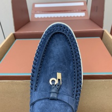 【Loro Piana】顶级版编织乐福鞋,原版一比一。品牌低调奢华柔软一贯纯色简约的设计风格。皮质柔软舒适度极高 材质: 【Loro Piana】顶级版编织乐福鞋,原版一比一。品牌低调奢华柔软一贯纯色简约的设计风格。皮质柔软舒适度极高 材质: