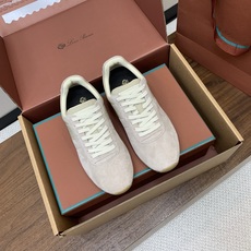 【Loro Piana】顶级版情侣款德训鞋。原版一比一。品牌低调奢华柔软一贯纯色简约的设计风格。皮质柔软舒适度极高 材质 【Loro Piana】顶级版情侣款德训鞋。原版一比一。品牌低调奢华柔软一贯纯色简约的设计风格。皮质柔软舒适度极高 材质