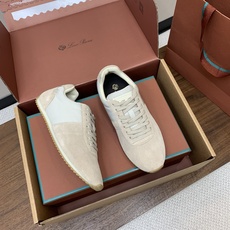 【Loro Piana】顶级版情侣款德训鞋。原版一比一。品牌低调奢华柔软一贯纯色简约的设计风格。皮质柔软舒适度极高 材质 【Loro Piana】顶级版情侣款德训鞋。原版一比一。品牌低调奢华柔软一贯纯色简约的设计风格。皮质柔软舒适度极高 材质