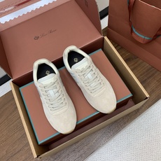 【Loro Piana】顶级版情侣款德训鞋。原版一比一。品牌低调奢华柔软一贯纯色简约的设计风格。皮质柔软舒适度极高 材质 【Loro Piana】顶级版情侣款德训鞋。原版一比一。品牌低调奢华柔软一贯纯色简约的设计风格。皮质柔软舒适度极高 材质
