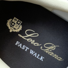 【Loro Piana】顶级版情侣款德训鞋。原版一比一。品牌低调奢华柔软一贯纯色简约的设计风格。皮质柔软舒适度极高 材质 【Loro Piana】顶级版情侣款德训鞋。原版一比一。品牌低调奢华柔软一贯纯色简约的设计风格。皮质柔软舒适度极高 材质