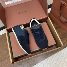 【Loro Piana】顶级版情侣款德训鞋。原版一比一。品牌低调奢华柔软一贯纯色简约的设计风格。皮质柔软舒适度极高 材质 【Loro Piana】顶级版情侣款德训鞋。原版一比一。品牌低调奢华柔软一贯纯色简约的设计风格。皮质柔软舒适度极高 材质