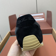 【Loro Piana】顶级版情侣款德训鞋。原版一比一。品牌低调奢华柔软一贯纯色简约的设计风格。皮质柔软舒适度极高 材质 【Loro Piana】顶级版情侣款德训鞋。原版一比一。品牌低调奢华柔软一贯纯色简约的设计风格。皮质柔软舒适度极高 材质