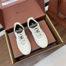 【Loro Piana】顶级版情侣款德训鞋。原版一比一。品牌低调奢华柔软一贯纯色简约的设计风格。皮质柔软舒适度极高 材质 【Loro Piana】顶级版情侣款德训鞋。原版一比一。品牌低调奢华柔软一贯纯色简约的设计风格。皮质柔软舒适度极高 材质